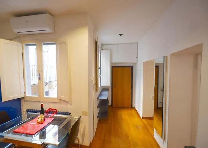 Cozy 2br Near Piazza Navona * Rom