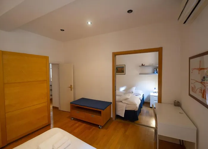 Apartment Cozy 2br Near Piazza Navona *