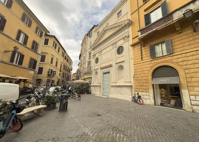 Cozy 2br Near Piazza Navona * Rom